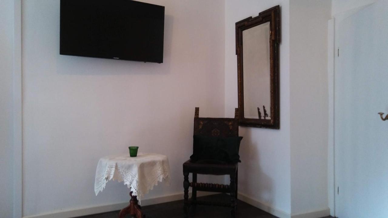 Manoir -1654- Historisch Schlafen In Monschaus Altstadt מראה חיצוני תמונה