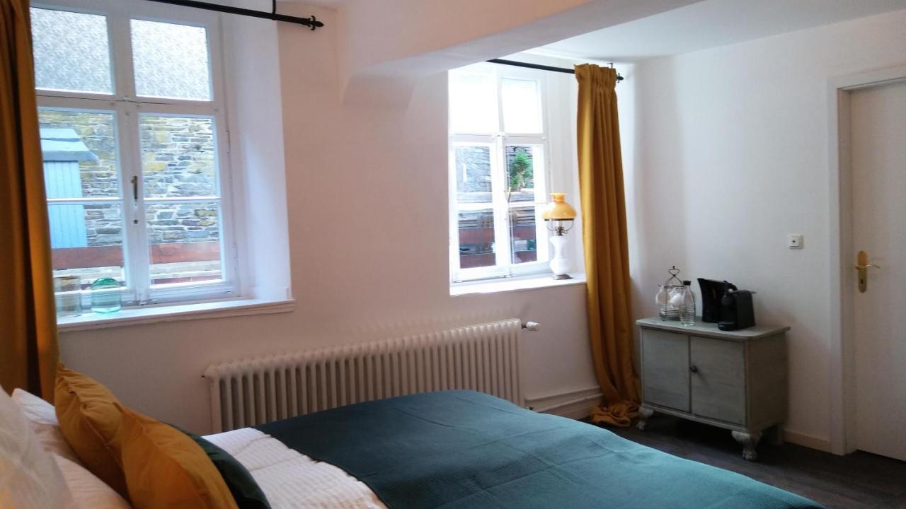 Manoir -1654- Historisch Schlafen In Monschaus Altstadt מראה חיצוני תמונה